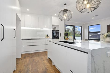 Photo of property in 116 Godfrey Drive, Orewa, 0931