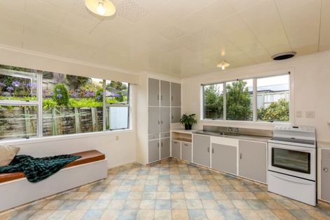 Photo of property in 42 Hobart Drive, Spotswood, New Plymouth, 4310