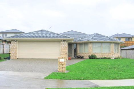 Photo of property in 9 Thomas Hamer Place, Greenhithe, Auckland, 0632