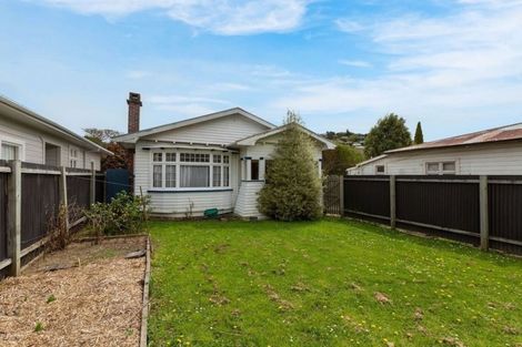 Photo of property in 16 Emano Street, Toi Toi, Nelson, 7010