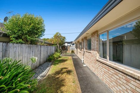 Photo of property in 53 Bay Street, Red Beach, 0932