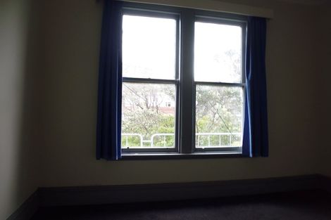 Photo of property in 2/39 Grove Road, Kelburn, Wellington, 6012