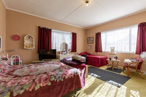 Photo of property in 48 Burns Street, Dannevirke, 4930