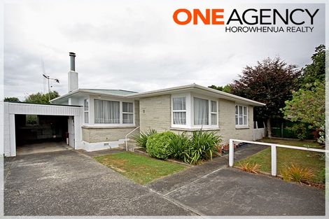 Photo of property in 11 Royal Place, Levin, 5510