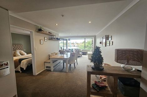 Photo of property in Algarve Apartments, 203/332 Maunganui Road, Mount Maunganui, 3116