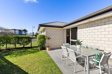 Photo of property in 43 Plescher Crescent, Leamington, Cambridge, 3432