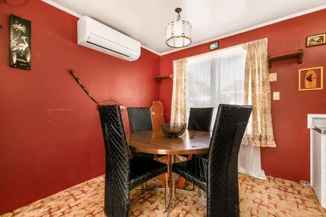 Photo of property in 5 Dorendia Place, Clendon Park, Auckland, 2103