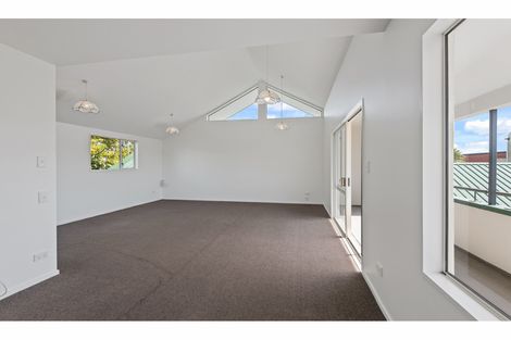 Photo of property in 3/50 Division Street, Riccarton, Christchurch, 8041