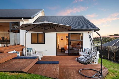 Photo of property in 23 Stockyard Crescent, Pukekohe, 2120