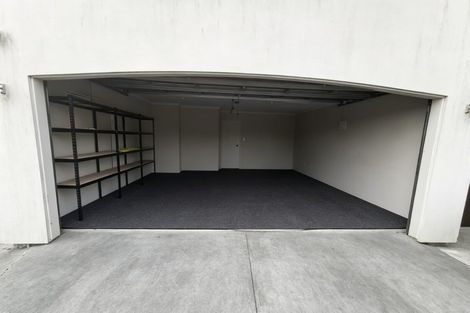 Photo of property in 2a Dapple Place, Flat Bush, Auckland, 2019