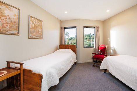 Photo of property in 45 Waicola Drive, Fitzherbert, Palmerston North, 4471