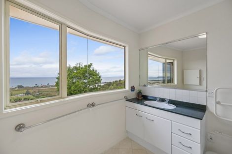 Photo of property in 11 Kaimata Road, Bay View, Napier, 4182