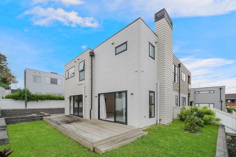 Photo of property in 5 Awakirihi Close, Shamrock Park, Auckland, 2016