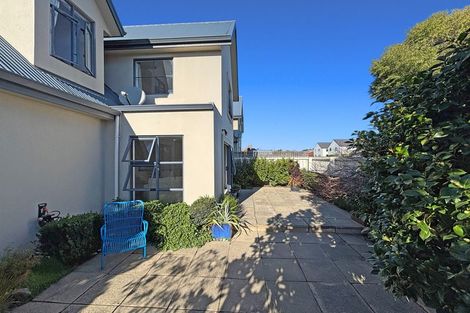 Photo of property in 1a Kipax Place, Riccarton, Christchurch, 8011