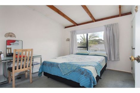 Photo of property in 2a Ranch Avenue, Beach Haven, Auckland, 0626