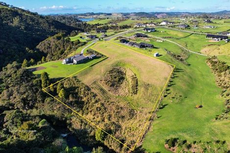 Photo of property in 17 Fernbird Grove, Kerikeri, 0294