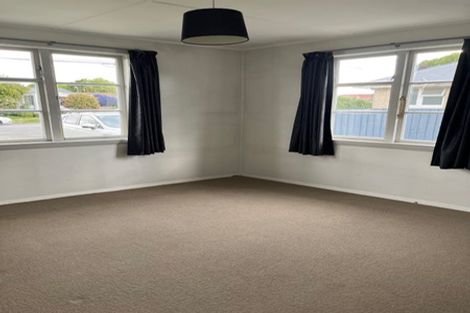 Photo of property in 30 Ealing Street, Redwood, Christchurch, 8051