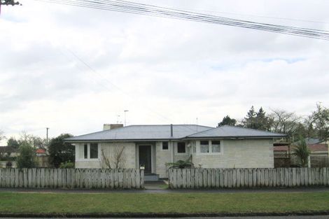 Photo of property in 1 Dermont Street, Bader, Hamilton, 3206