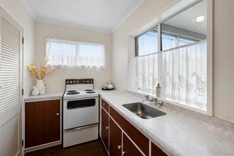 Photo of property in 1 Naumai Place, Spotswood, New Plymouth, 4310