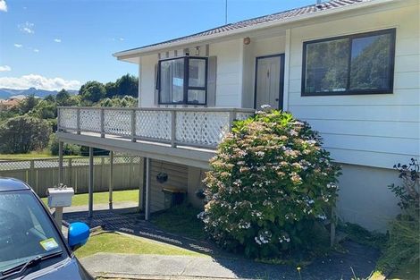 Photo of property in 1a Seagull Place, Whitby, Porirua, 5024