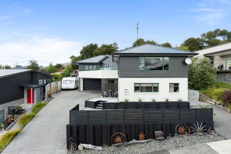 Photo of property in 111 Pacific View Drive, Whangamata, 3620