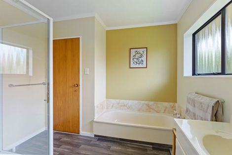 Photo of property in 12 Pinewood Grove, Paraparaumu Beach, Paraparaumu, 5032