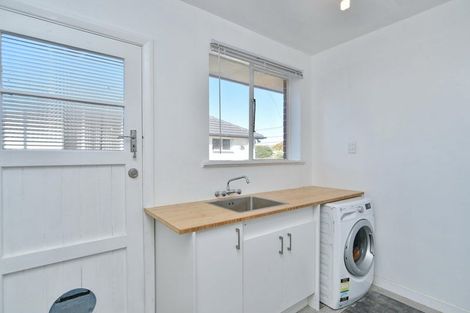 Photo of property in 13 Lyndhurst Crescent, Aranui, Christchurch, 8061