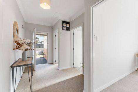 Photo of property in 27 Isadore Road, Saint Clair, Dunedin, 9012