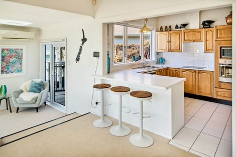 Photo of property in 16 Belvedere Road, Hataitai, Wellington, 6021