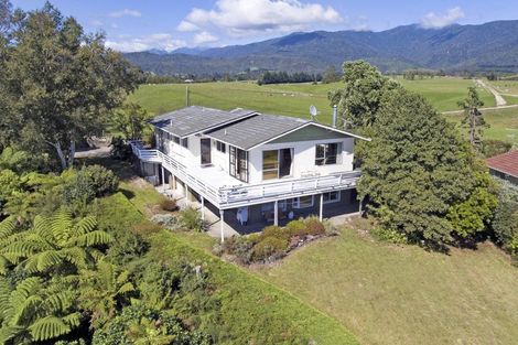 Photo of property in 9 Bydder Terrace, Patons Rock, Takaka, 7182