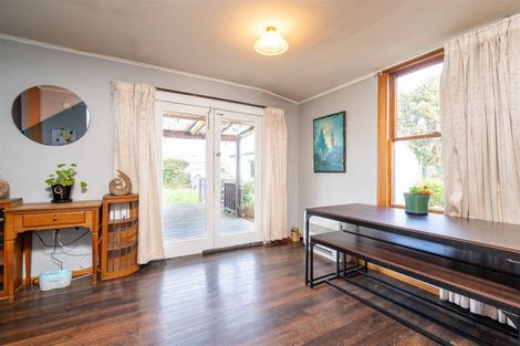 Photo of property in 102 Johnson Street, Milton, 9220