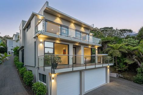 Photo of property in 16 Kahikatea Close, Campbells Bay, Auckland, 0630