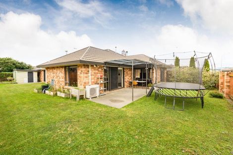 Photo of property in 1 Cleveland Heights, Kelvin Grove, Palmerston North, 4414