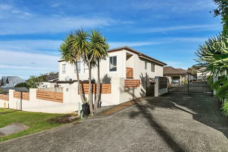 Photo of property in 3/57 Gladstone Road, Northcote, Auckland, 0627