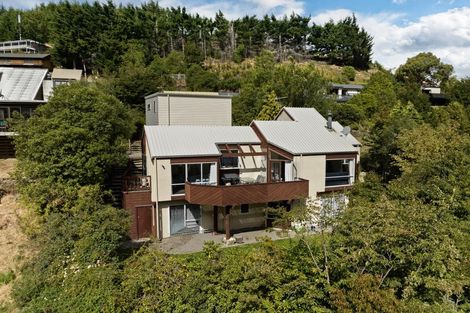 Photo of property in 8 Mackinnon Terrace, Sunshine Bay, Queenstown, 9300