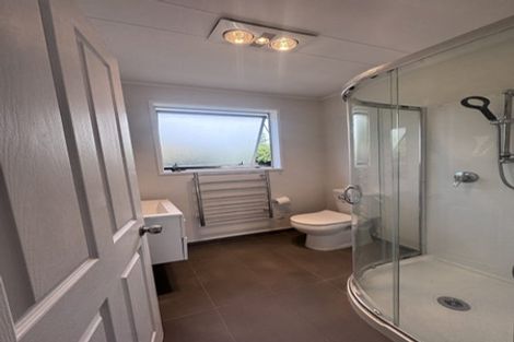 Photo of property in 32 Dunbarton Street, Redwood, Christchurch, 8051