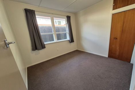 Photo of property in 92 Beazley Avenue, Paparangi, Wellington, 6037