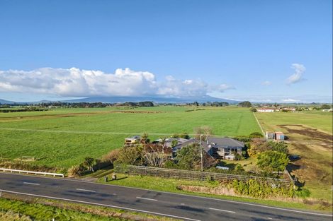 Photo of property in 7210 South Road, Warea, New Plymouth, 4381