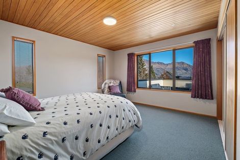 Photo of property in 60 Rata Street, Wanaka, 9305