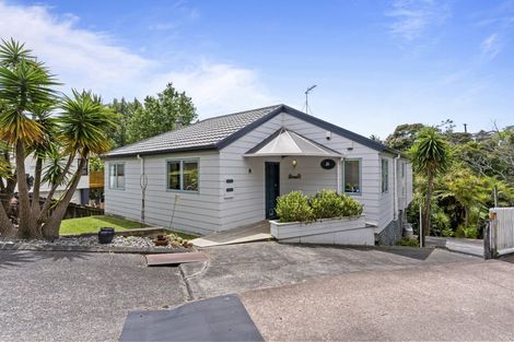 Photo of property in 16 Landsdale Place, Massey, Auckland, 0614