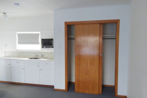 Photo of property in 25 Fulford Street, New Plymouth, 4310