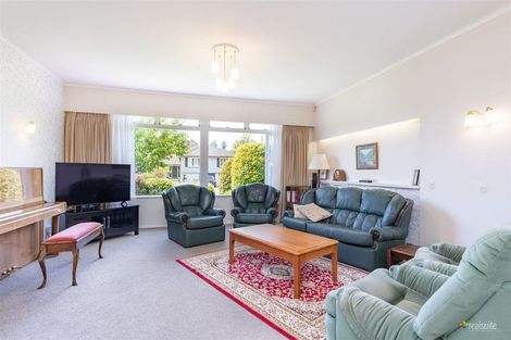 Photo of property in 43 Wai-iti Crescent, Woburn, Lower Hutt, 5010