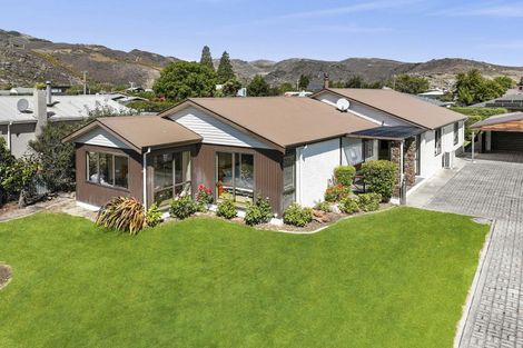 Photo of property in 34 Molyneux Avenue, Cromwell, 9310