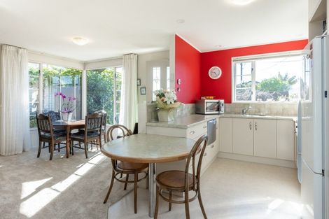 Photo of property in 82 Charles Street, Westshore, Napier, 4110