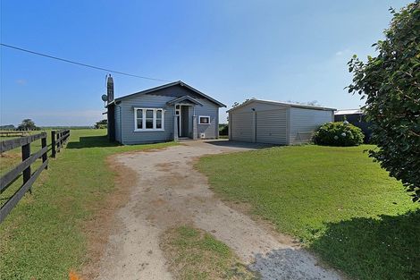 Photo of property in 357 Ketemarae Road, Hawera, 4675