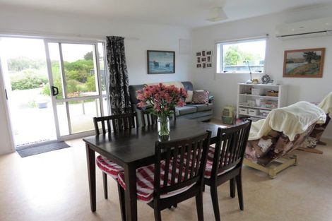 Photo of property in 85 Clayton Street, Kakanui, Oamaru, 9495