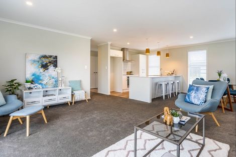 Photo of property in 3 Tapuhikura Street, Waikanae, 5036