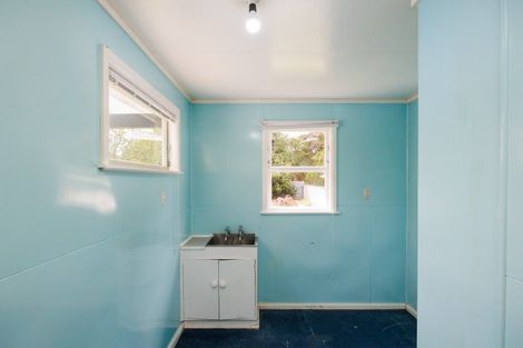 Photo of property in 7 Ruha Street, West End, Palmerston North, 4412