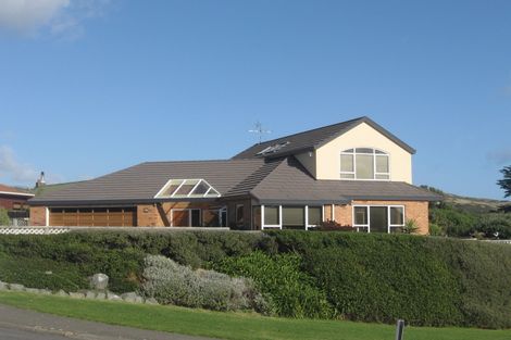 Photo of property in 15 Bay Drive, Titahi Bay, Porirua, 5022