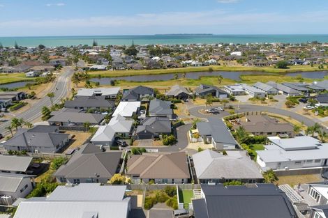Photo of property in 33 Cassinia Close, Papamoa Beach, Papamoa, 3118